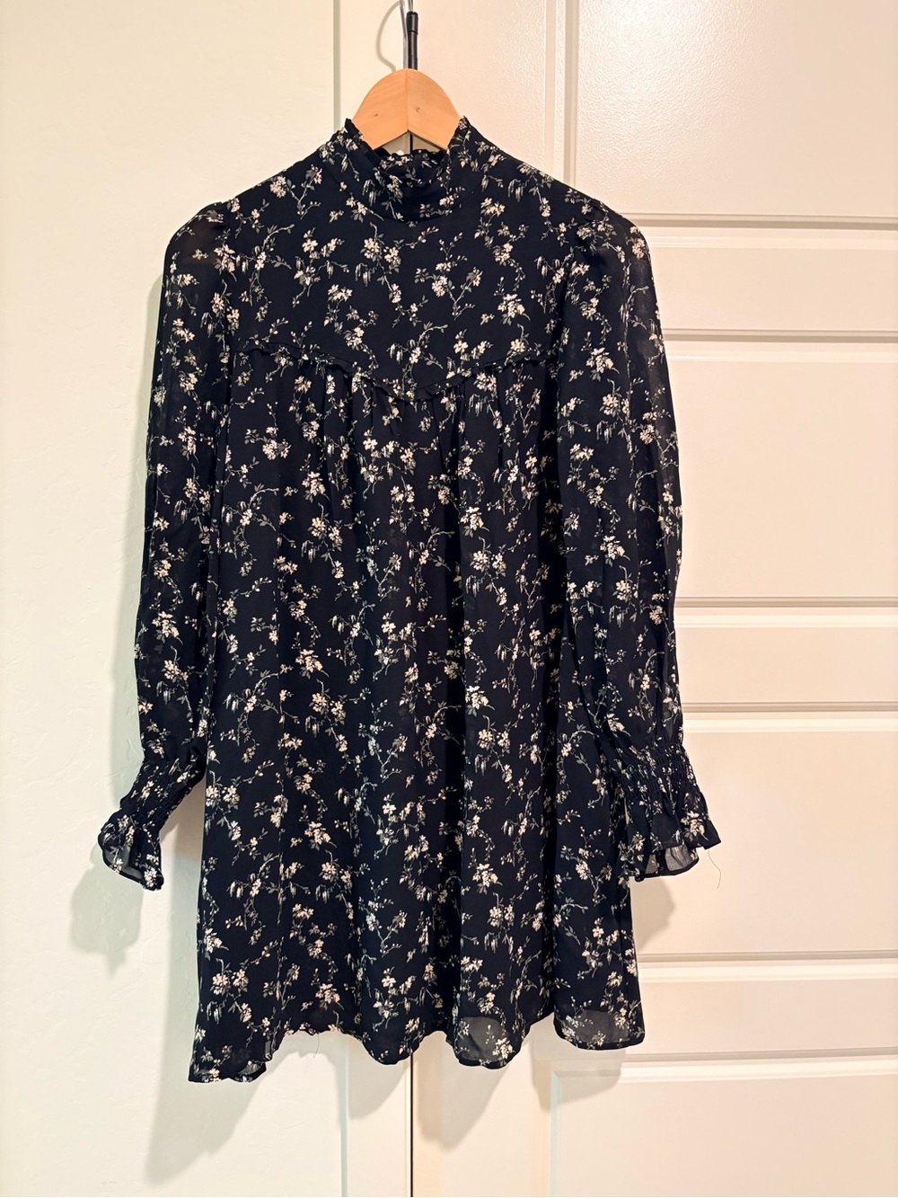 Reformation Dress with Cream Floral Print Wedding Guest, Coquette Girl Sz XS